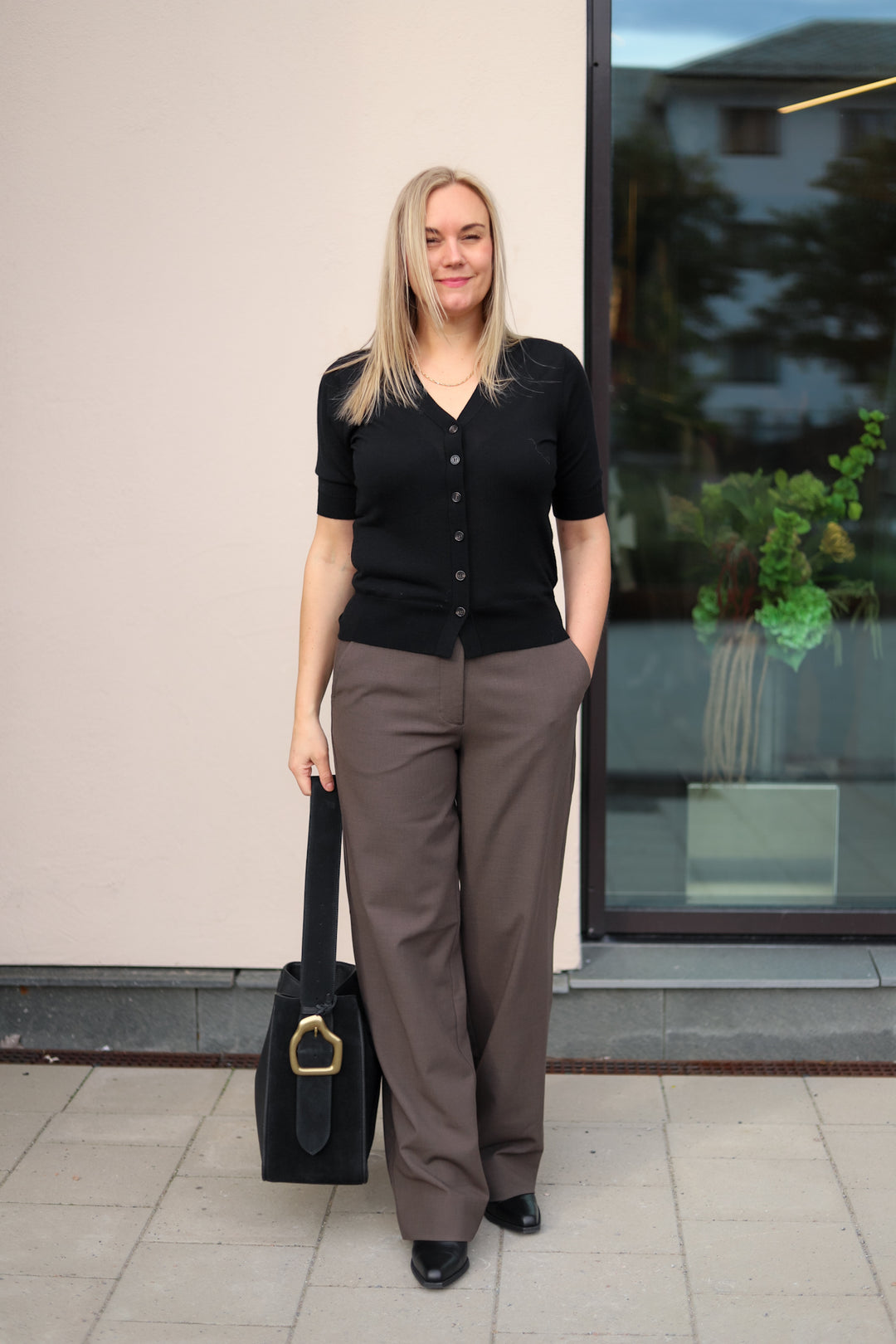 Daisy Merino Cardigan Black