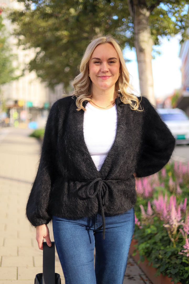 Fredrikke Chunky Cardigan Black