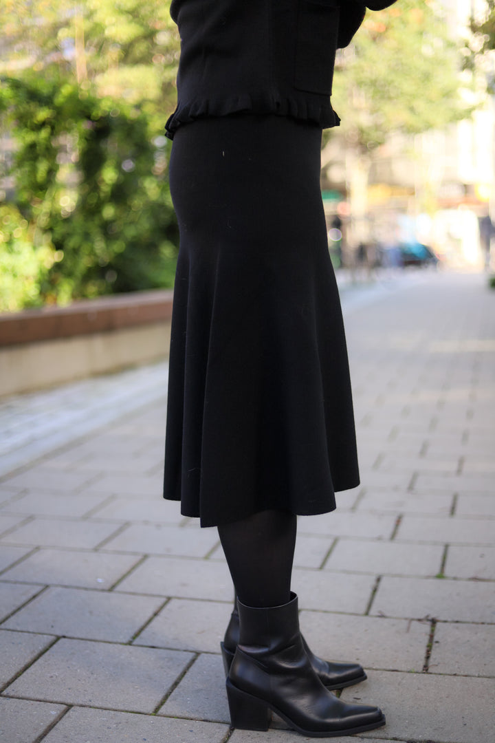 Darja Merino Skirt Black