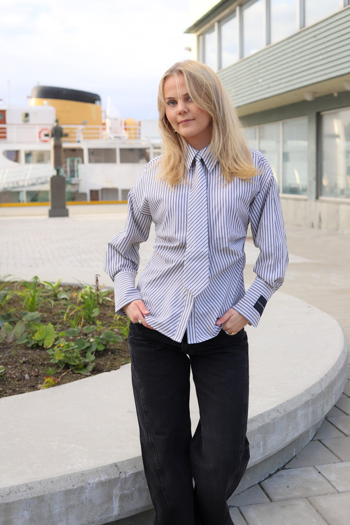 Gemma Tie Stripe Shirt Beige