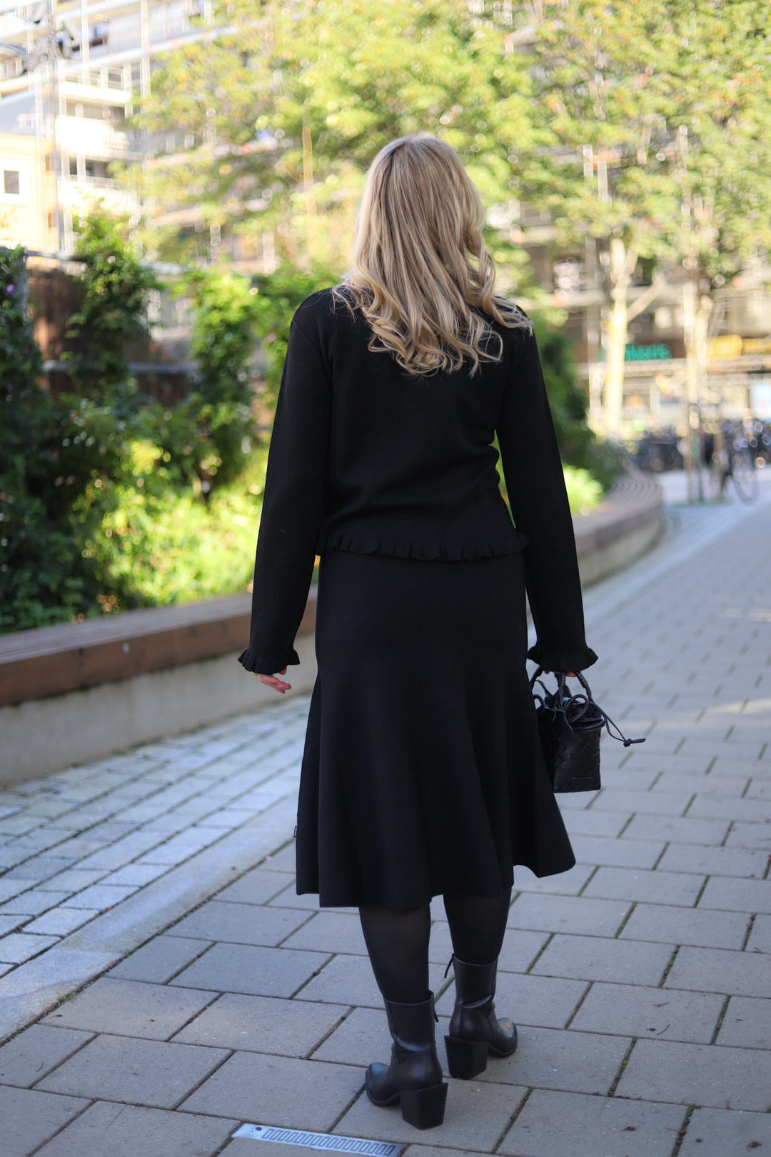 Darja Merino Skirt Black