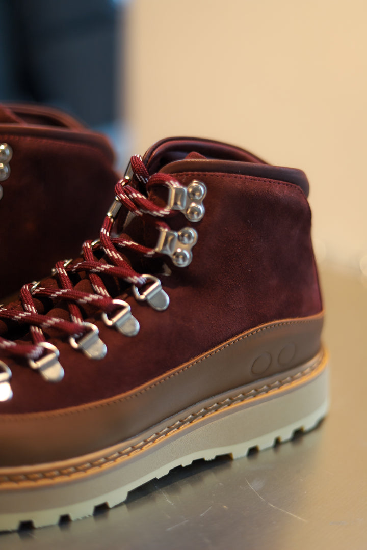 Core Cap Suede Cognac Wine