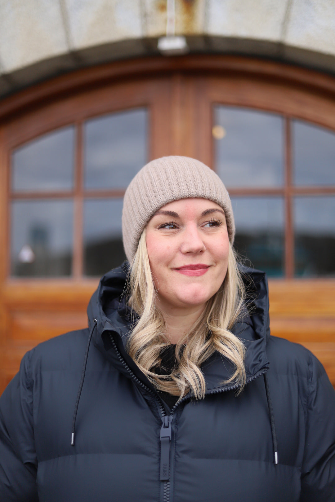 Alba Cashmere Beanie Beige