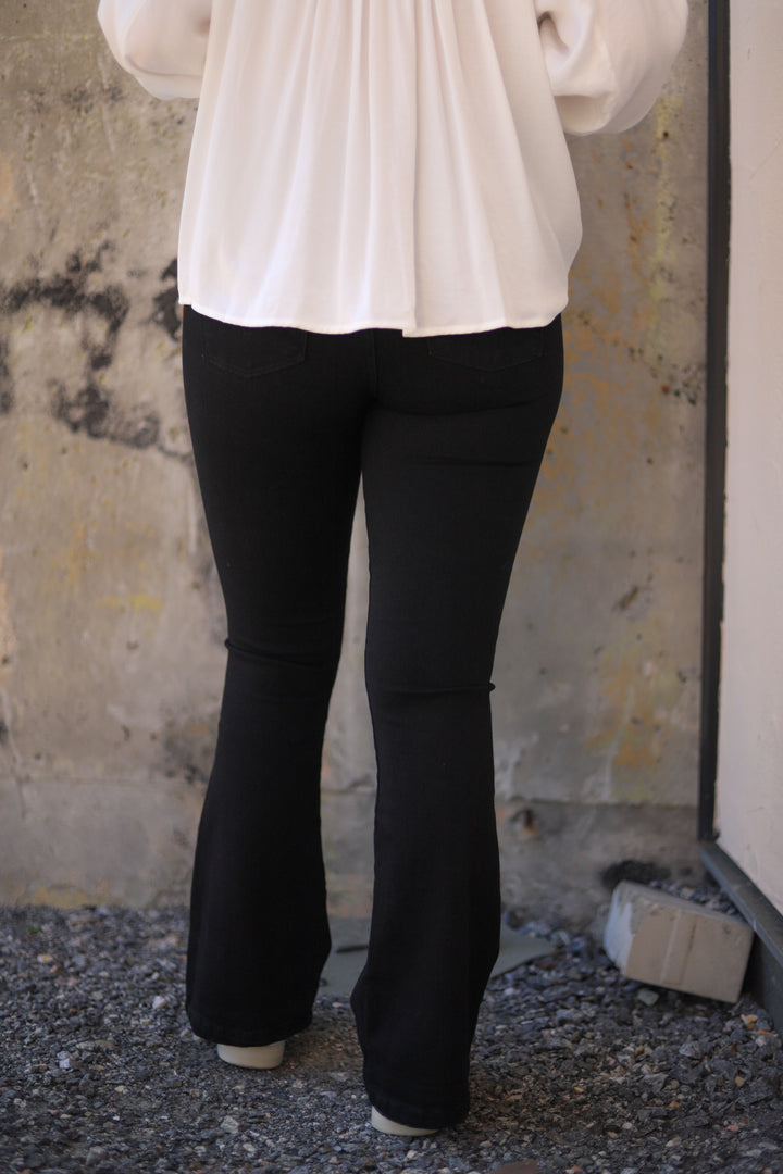 Raval 16 The Black Caspar Stone Black