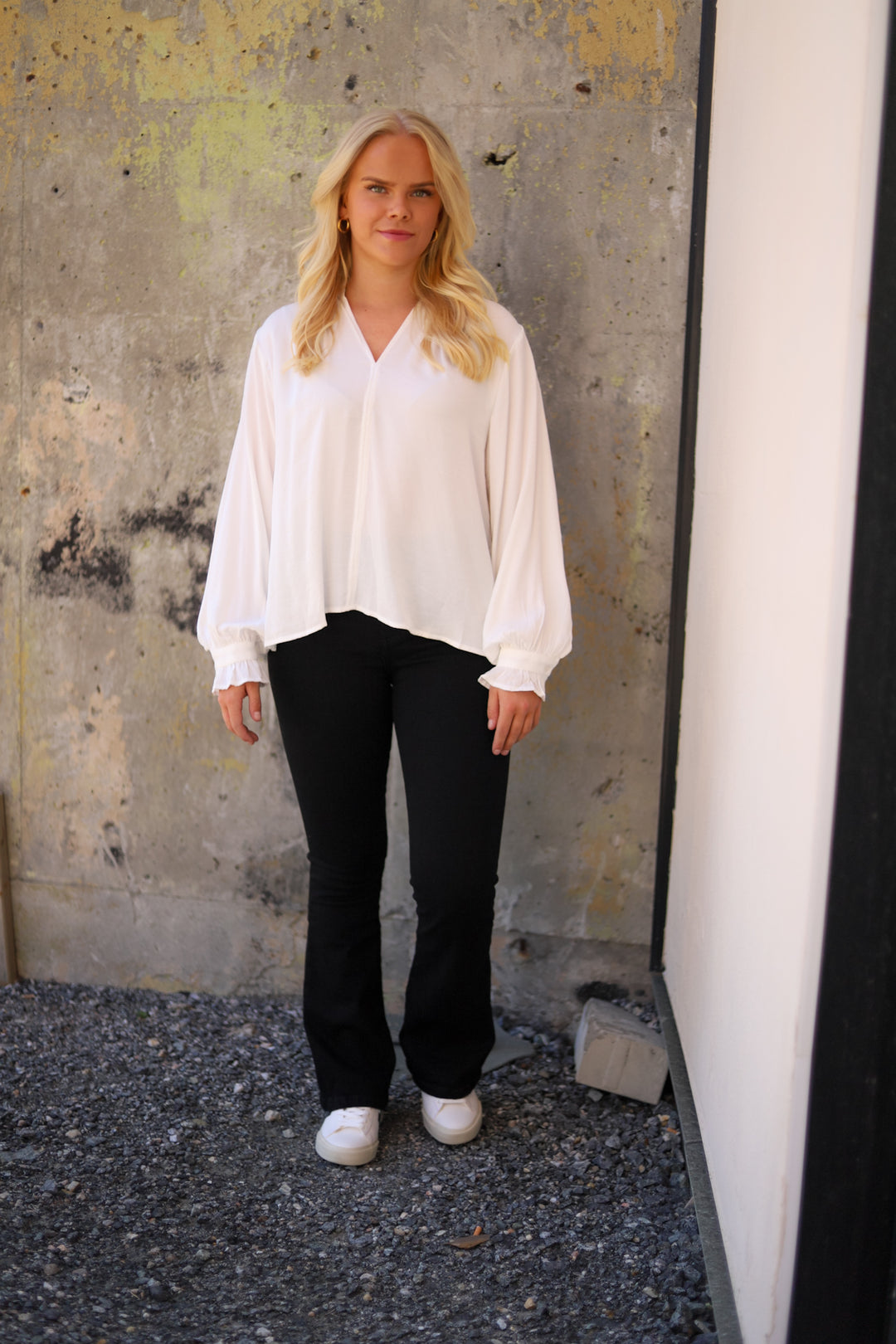 Raval 16 The Black Caspar Stone Black