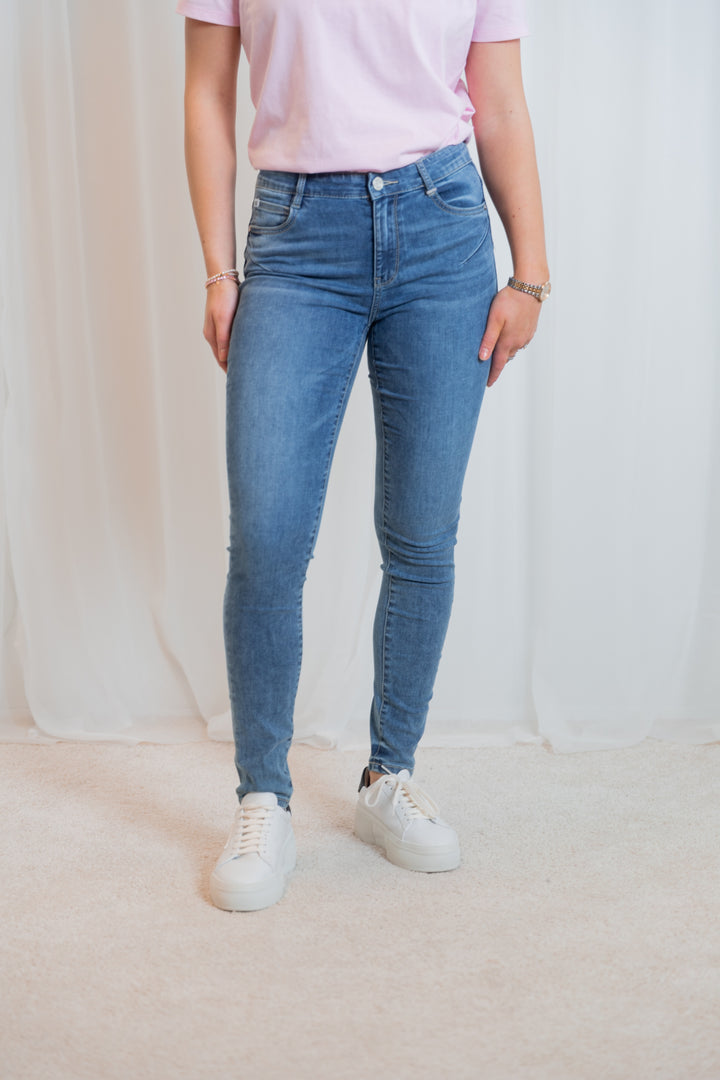 JJ2610 Slim Fit Jeans Middle Blue