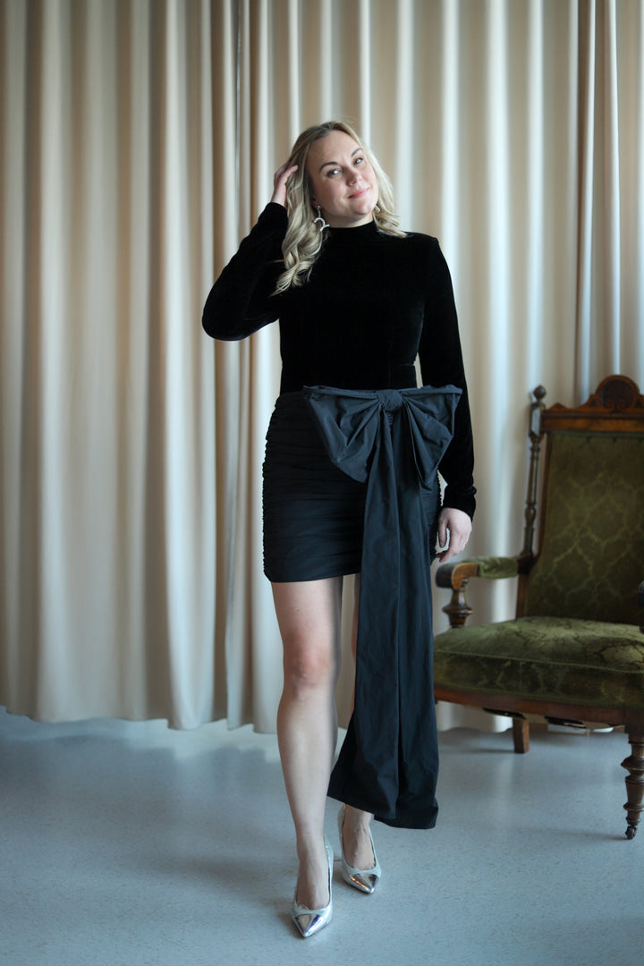 Velvet Bow Mini Dress Black