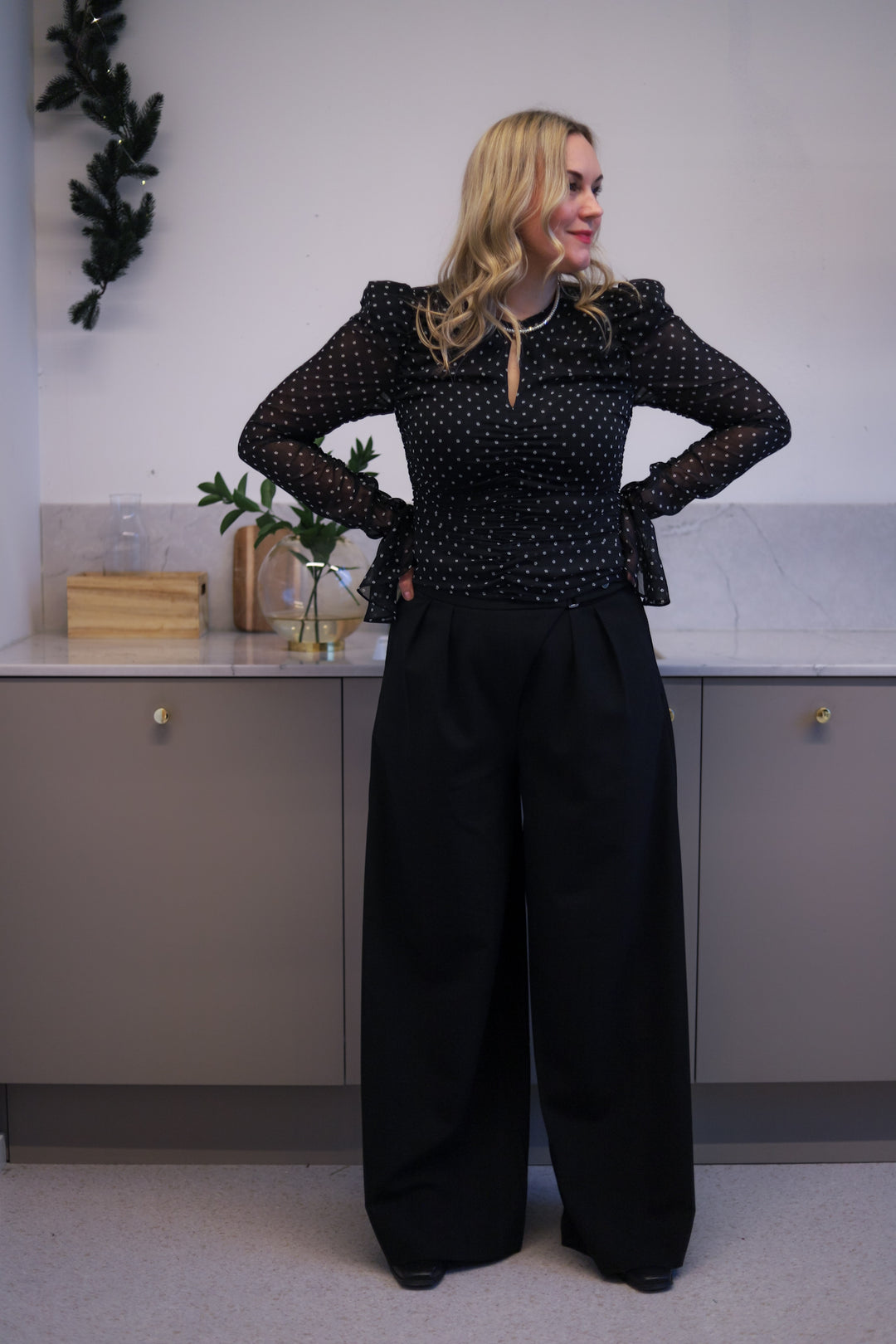 Chiffon Ruched Ls Top Black Comb