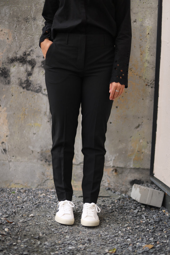Julia FV 285 Black Ankle