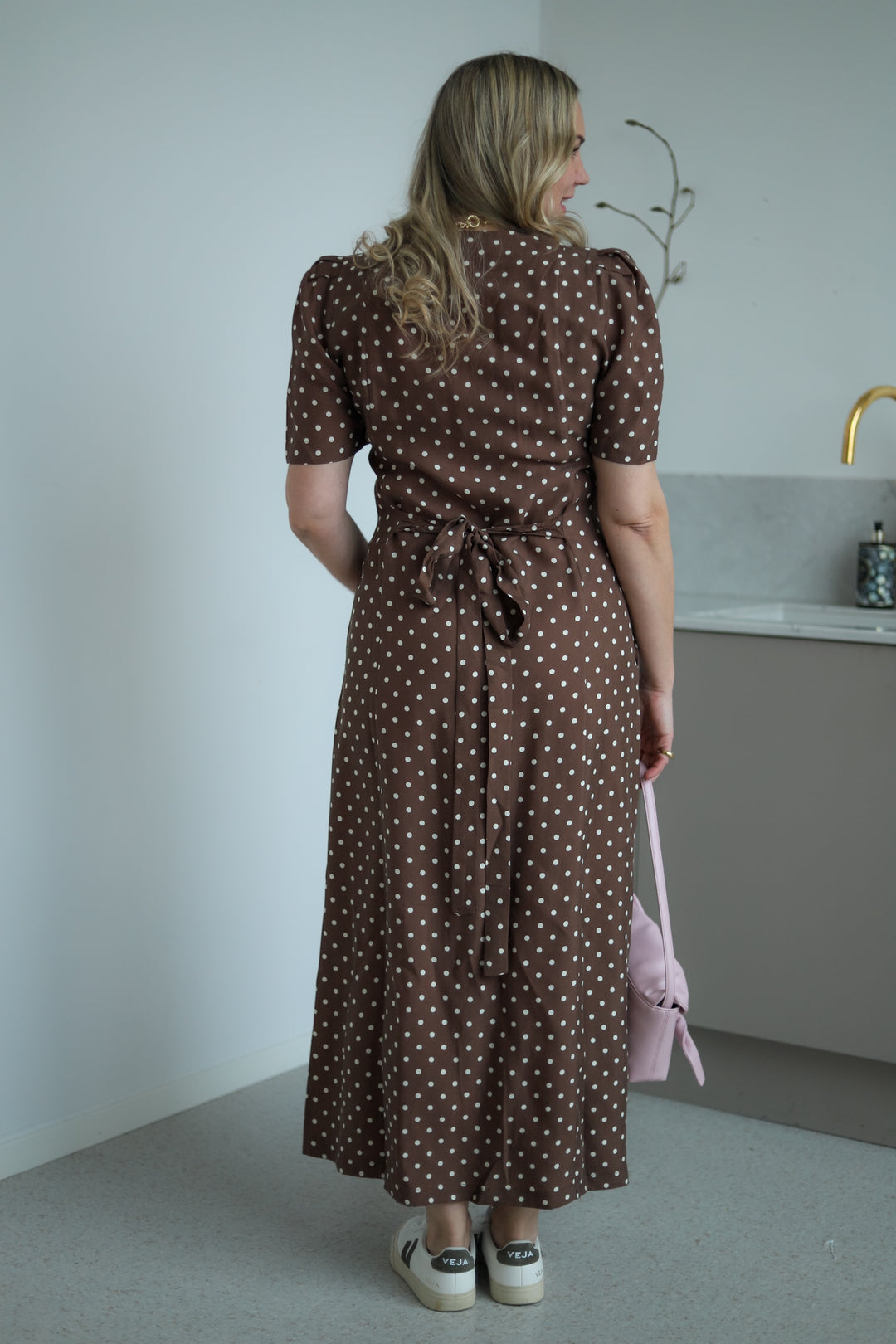 Nima Dots Brown