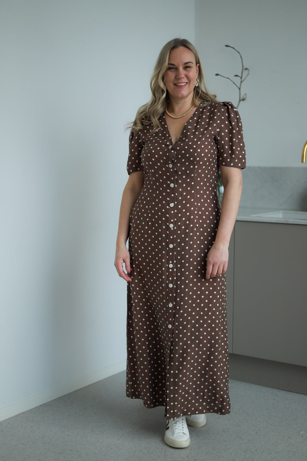 Nima Dots Brown