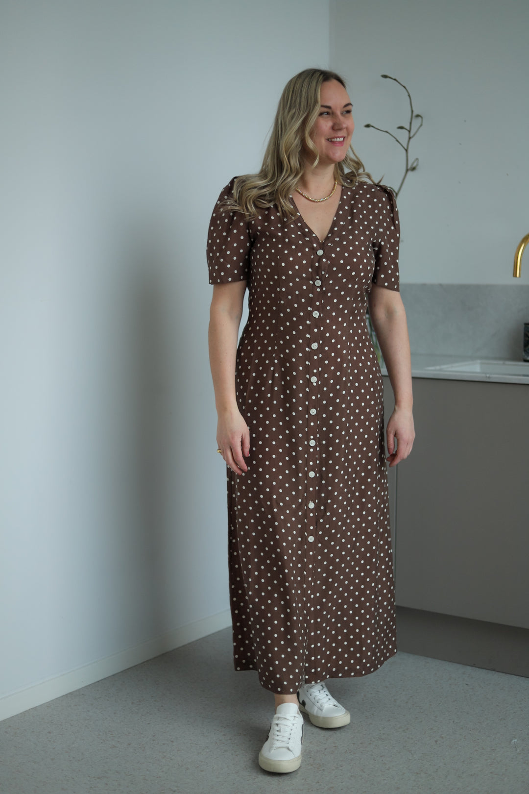 Nima Dots Brown