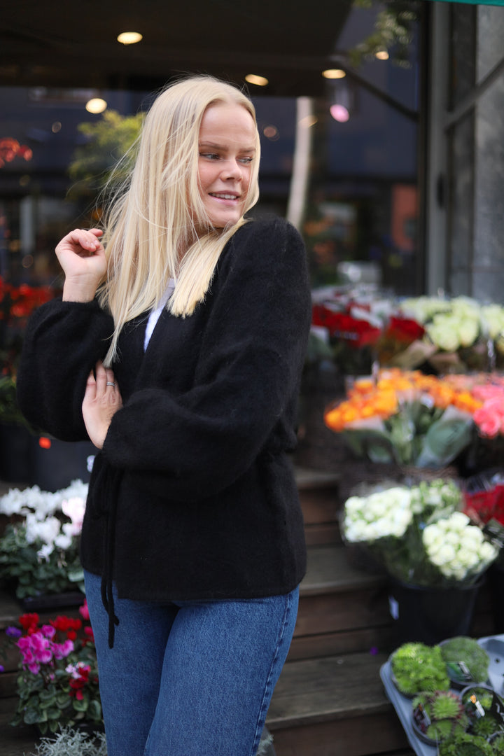 Fredrikke Chunky Cardigan Black