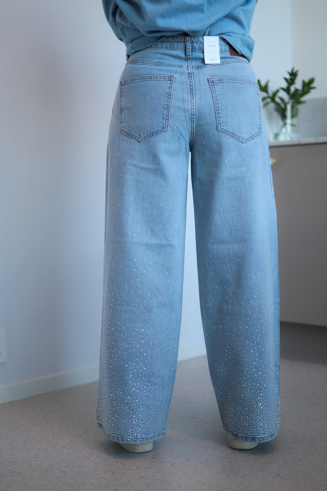Abby FV 745 Light Rinse Rhinestone Regular