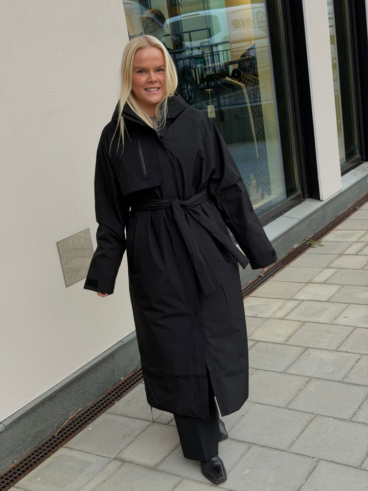 Åse Insulated Coat Black