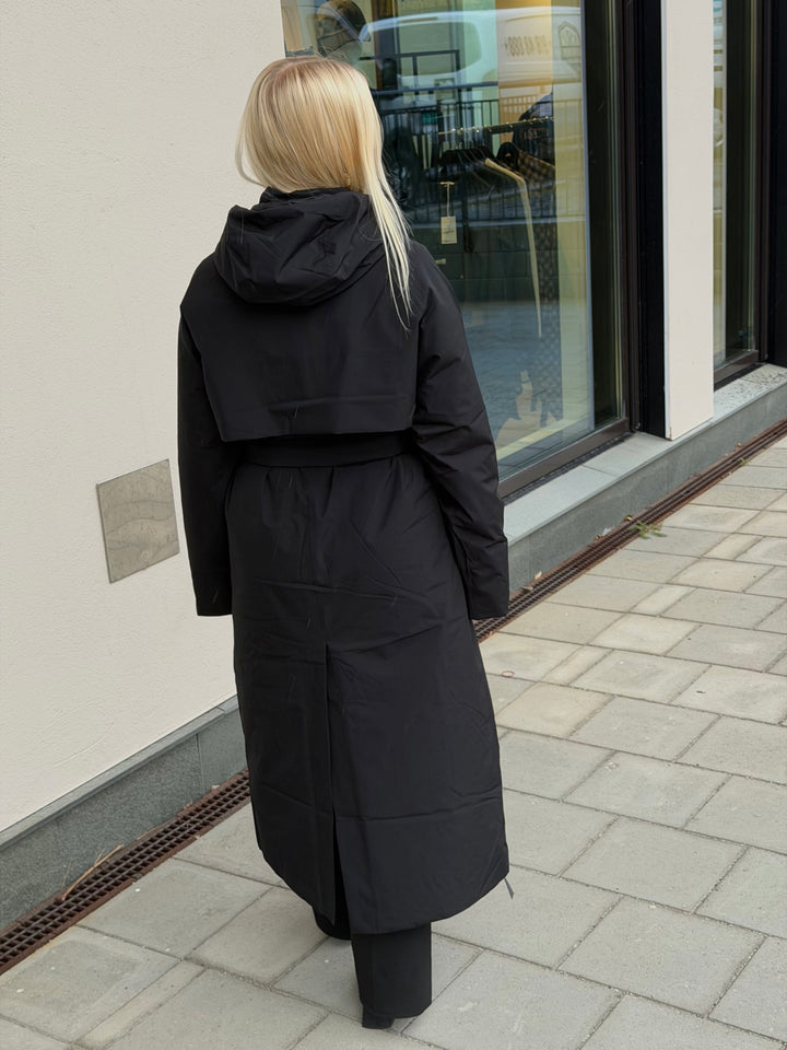 Åse Insulated Coat Black