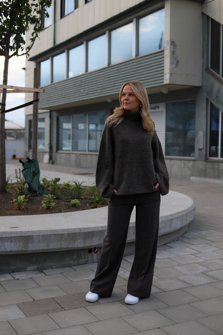 Check Fit Plain Pant Mocca