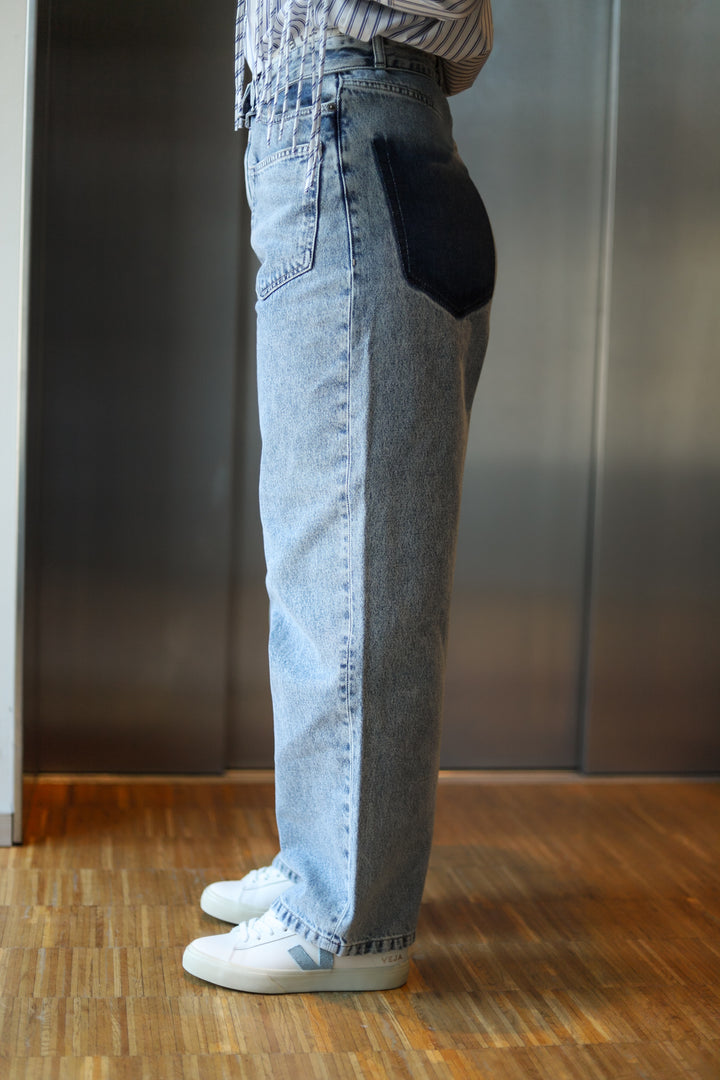 Flip Waist Pocket Jeans Bleached Denim