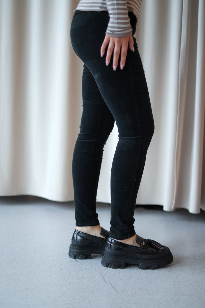 Jolie FV Pure 618 Black Fine Corduroy