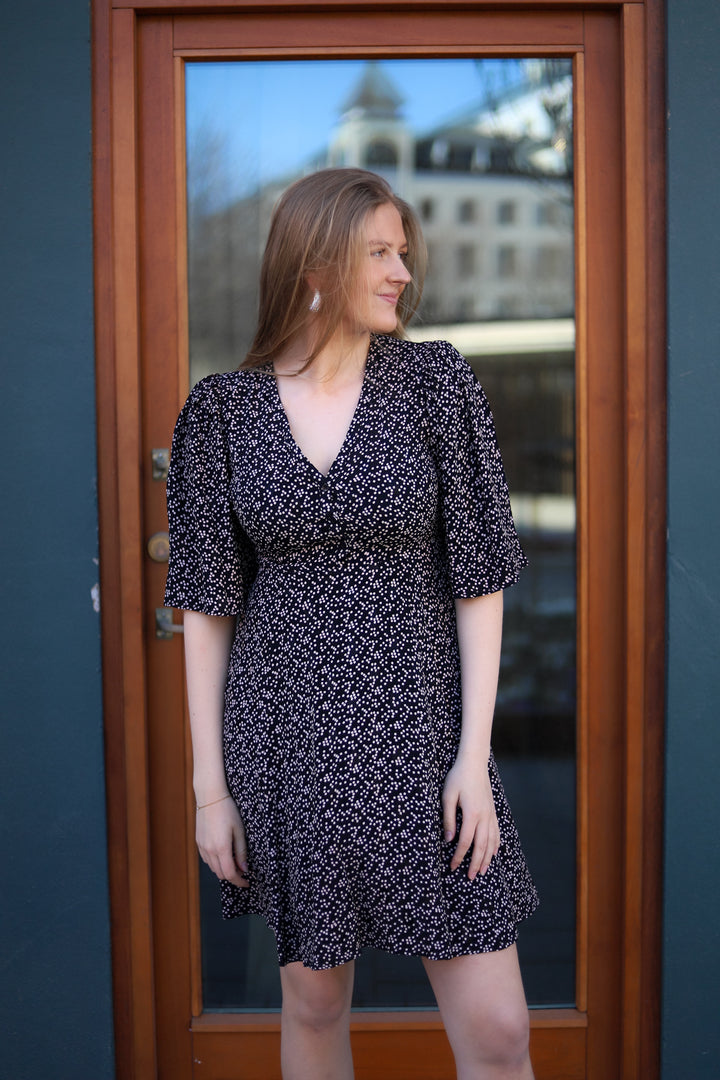 Spring V-Neck Dress Black Dots