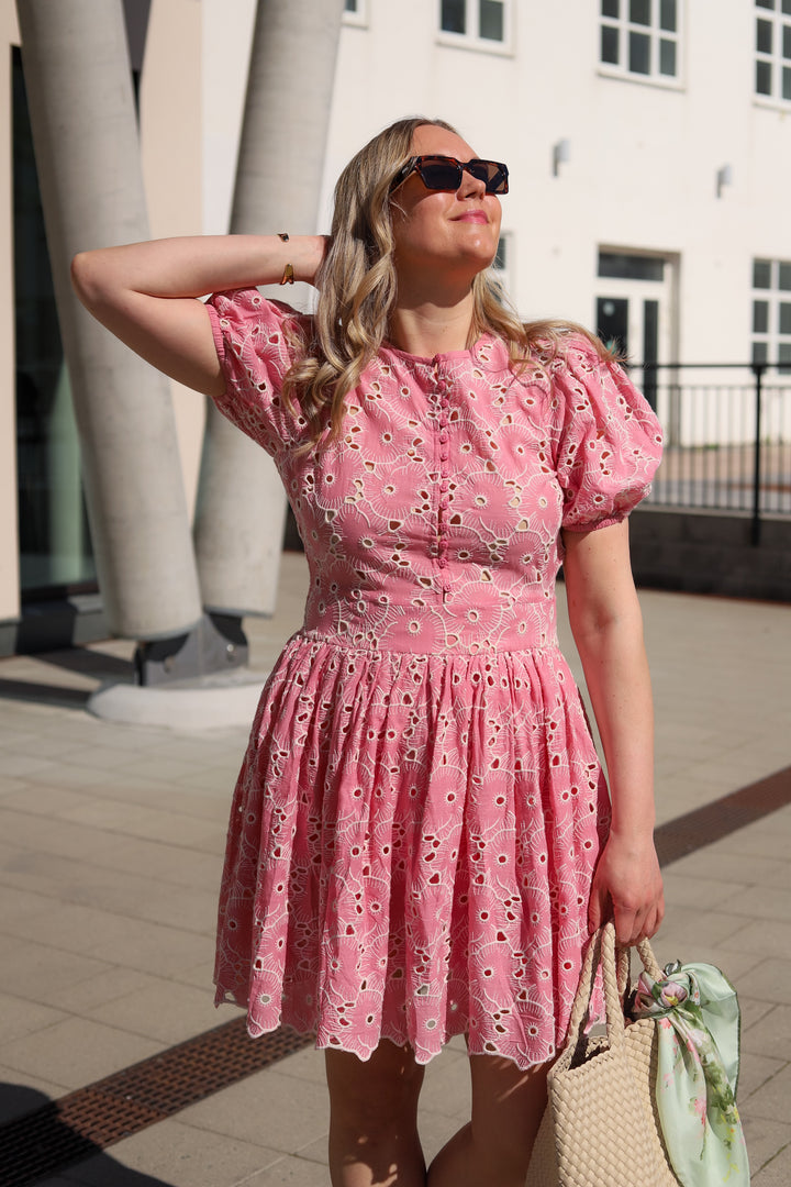 Broderie Anglaise Puffed Dress Rose Pink