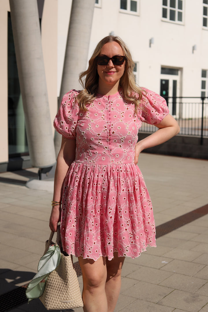 Broderie Anglaise Puffed Dress Rose Pink