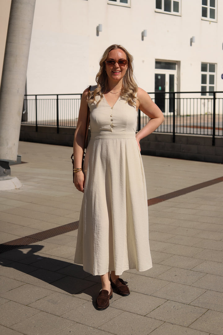 Daria SL V Dress Sand Melange