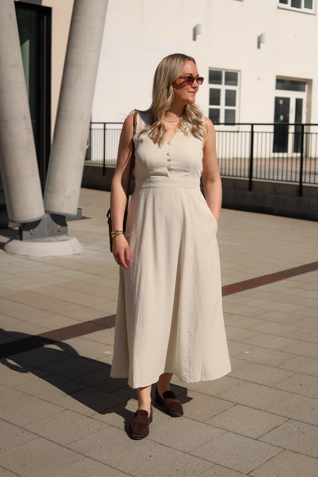 Daria SL V Dress Sand Melange