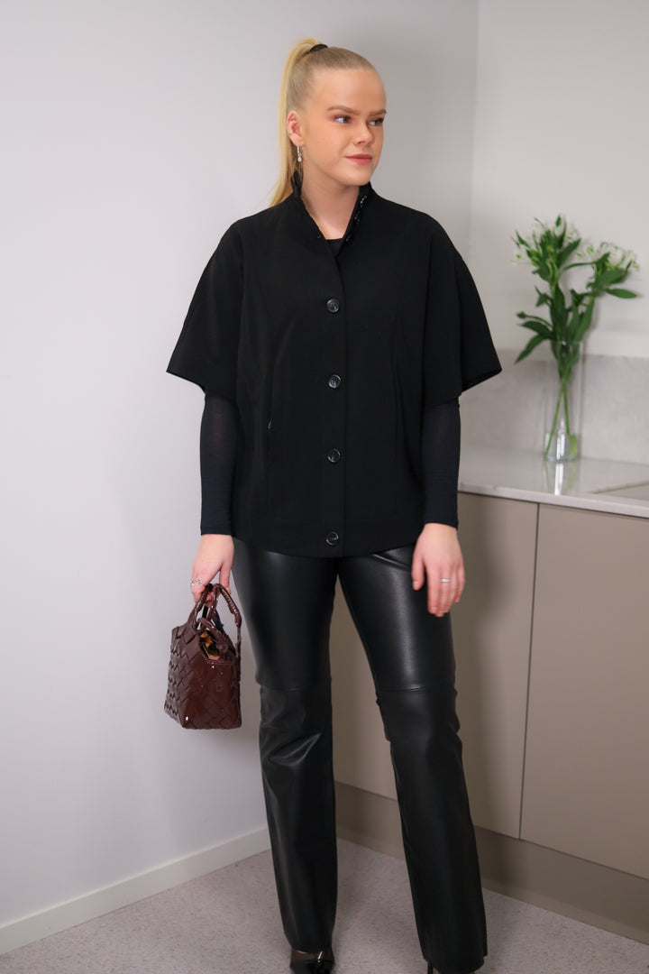Gentian Flared Pants Black
