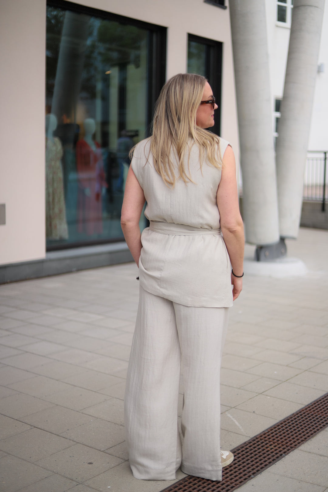 Aphandra Vest Sand