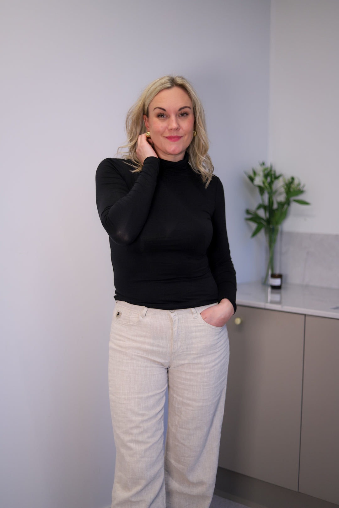 Betrina R LS Top Black