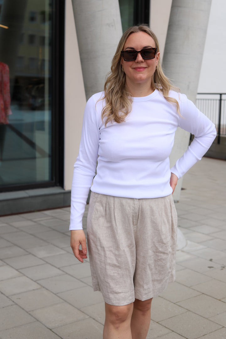 Numbia 3 Long Sleeve White