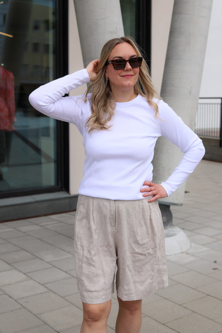 Numbia 3 Long Sleeve White