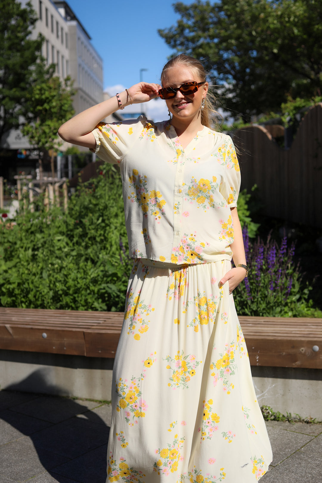 Irene HW Skirt AOP Mimosa Flower