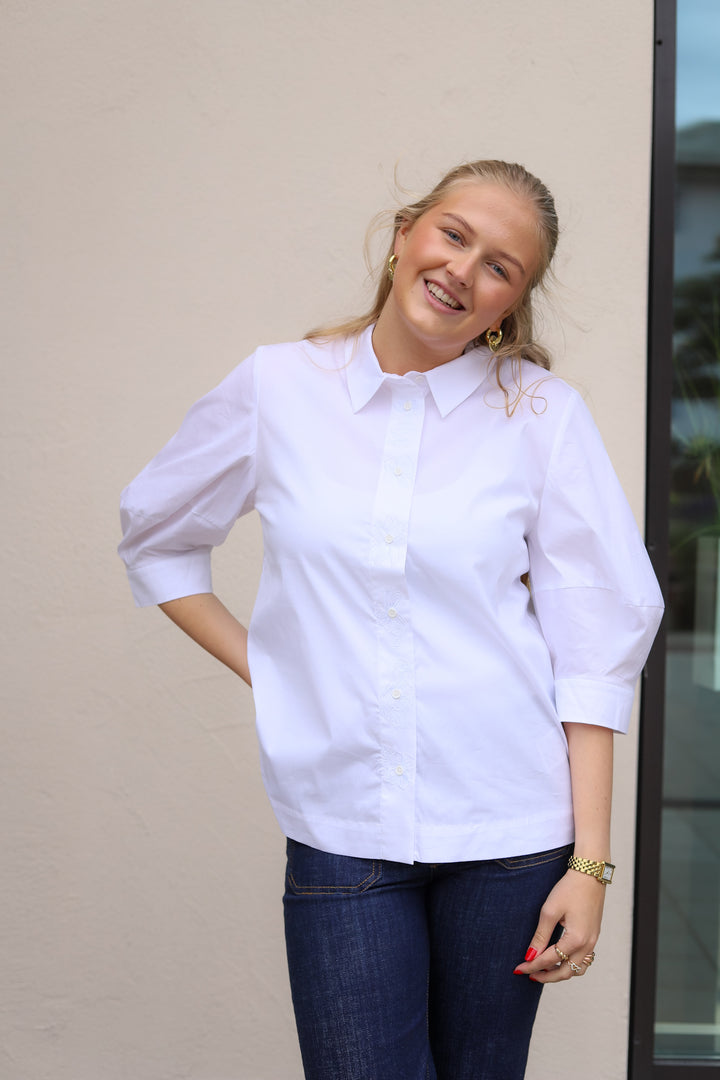 Nust Top White