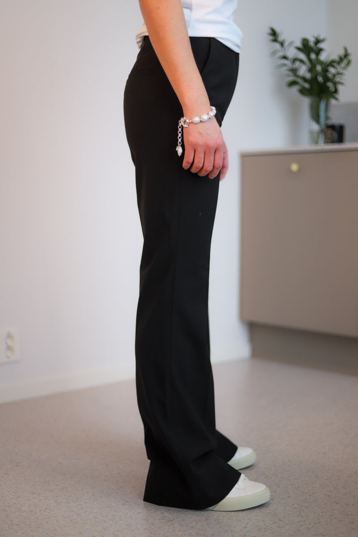 Olivia FV 285 Black Regular