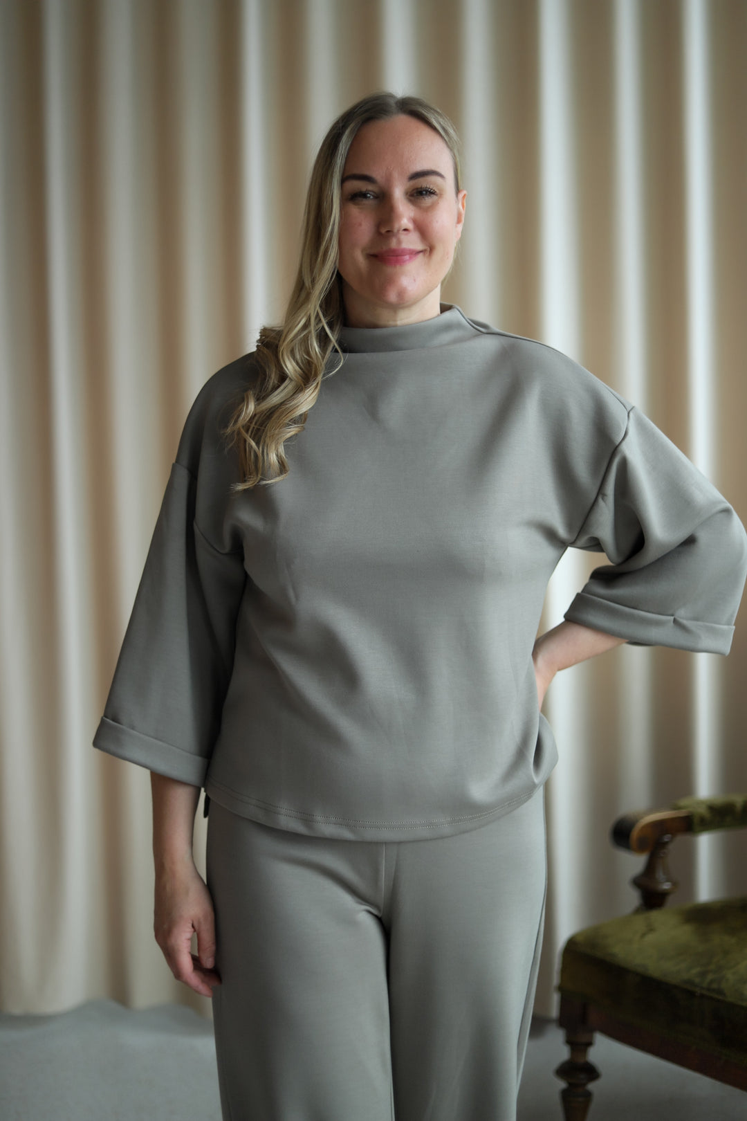 Elle Top Stone Sand