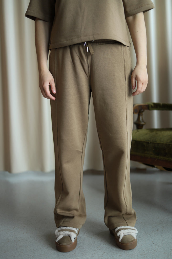 Nuka 15 Pant Brown
