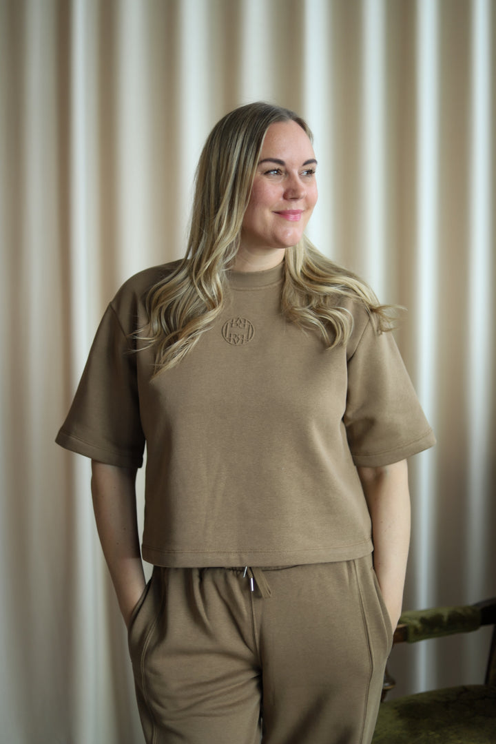 Nuka 28 T-shirt Brown
