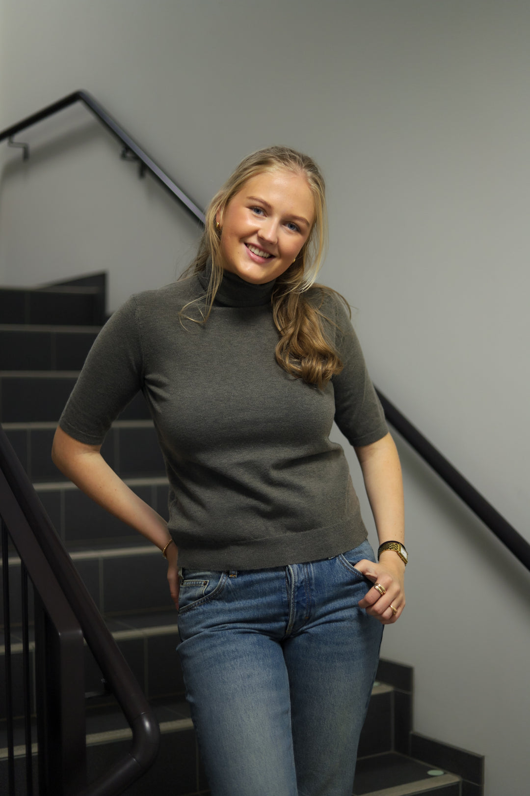 Aksa T-Neck Knit Mole