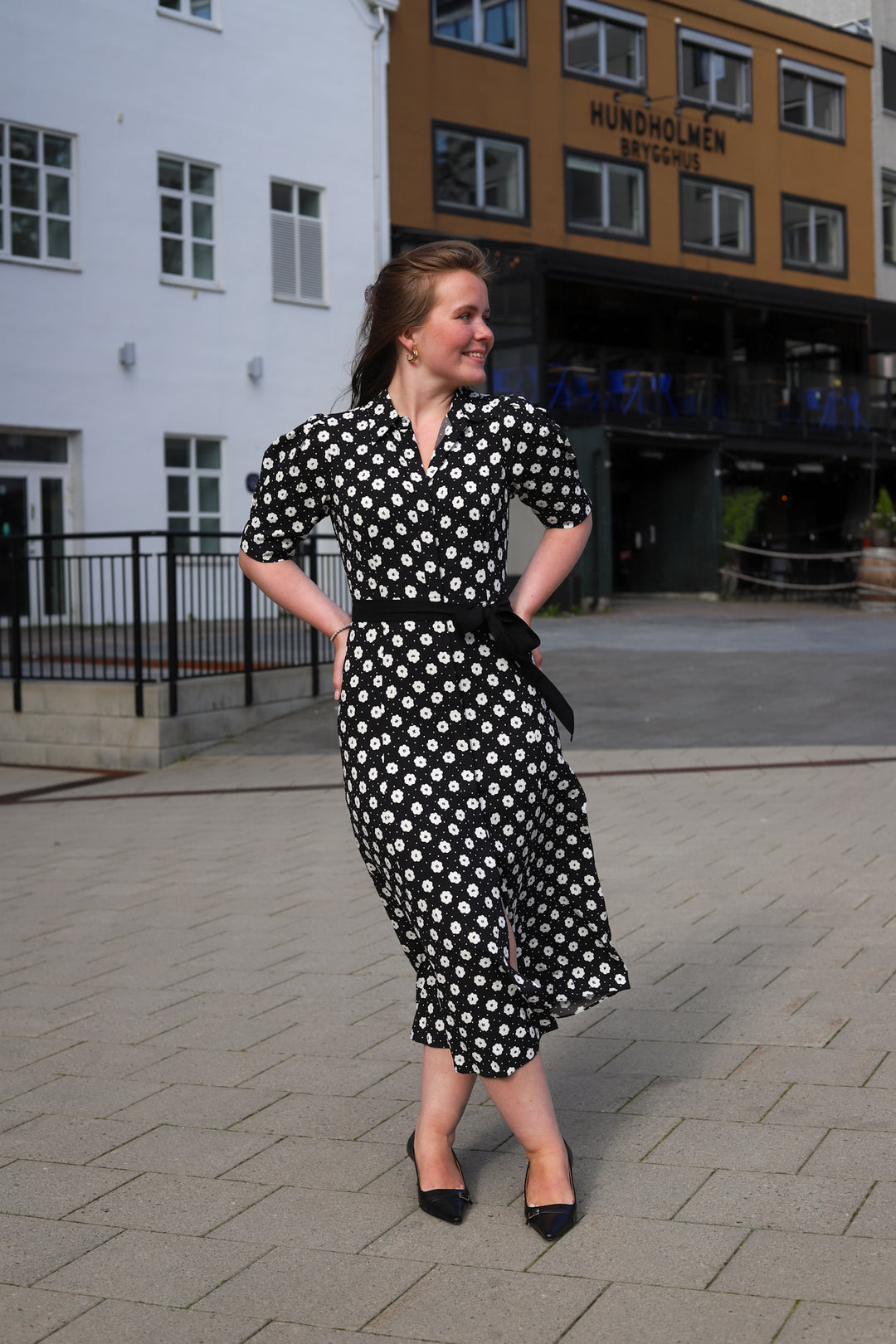 Charlotte Floral Dress Creme Fleur Black