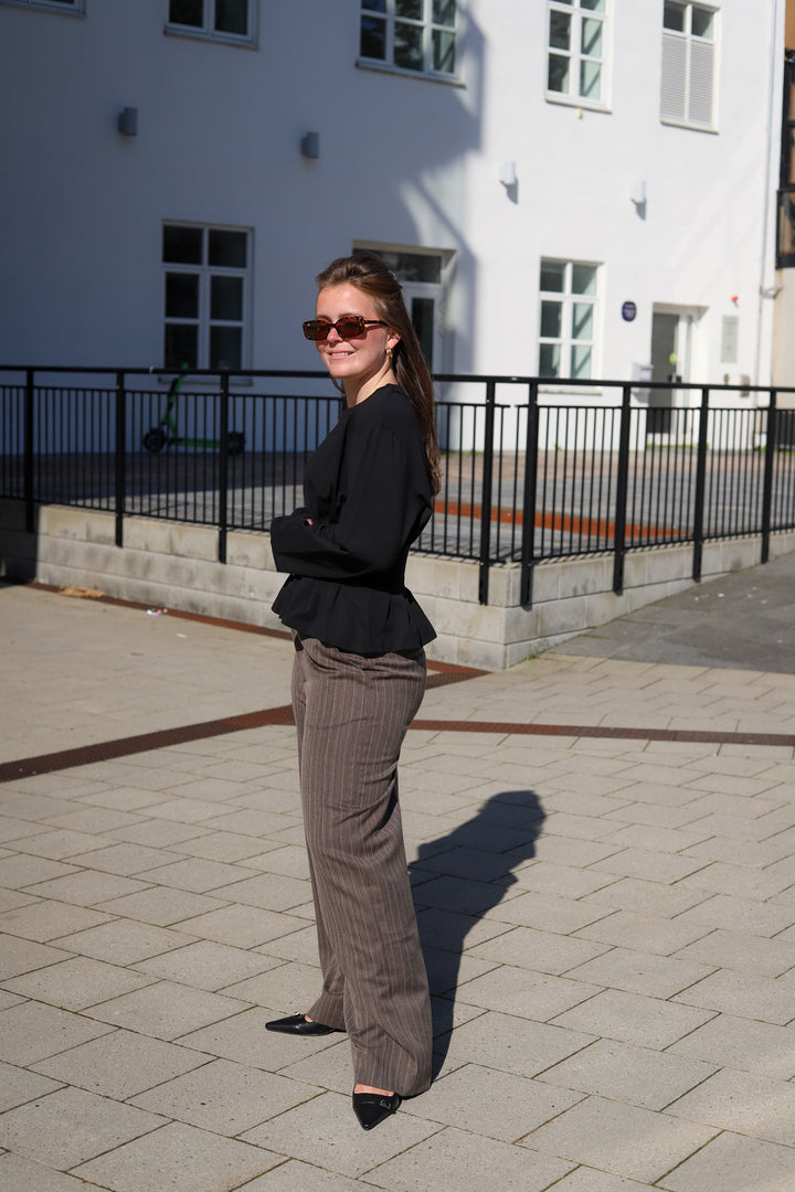 Reign Tailored Structured Pants Mole Stripe