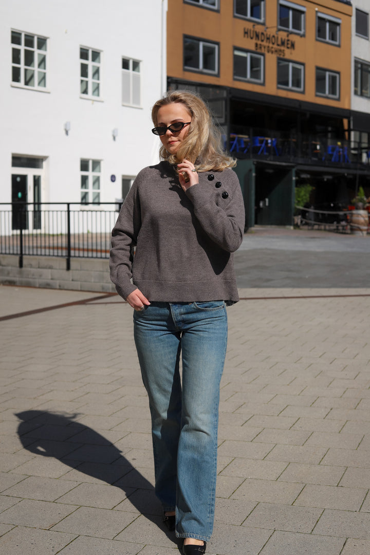 Henri Knit Brown