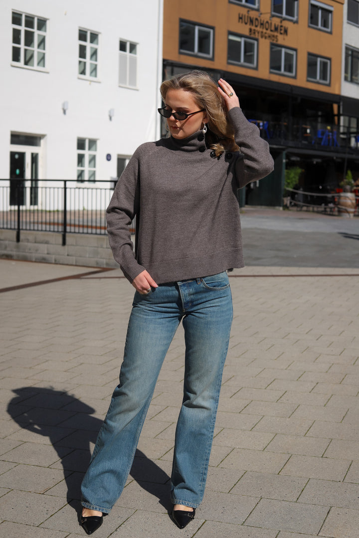 Henri Knit Brown