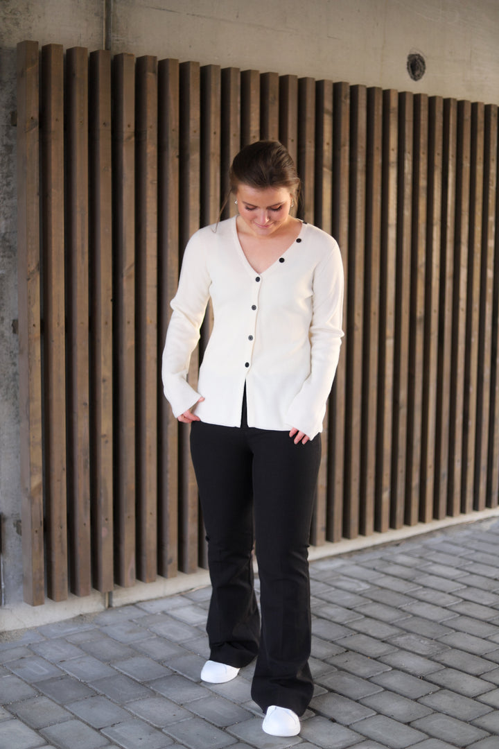 Freja Merino Cardigan Eggshell