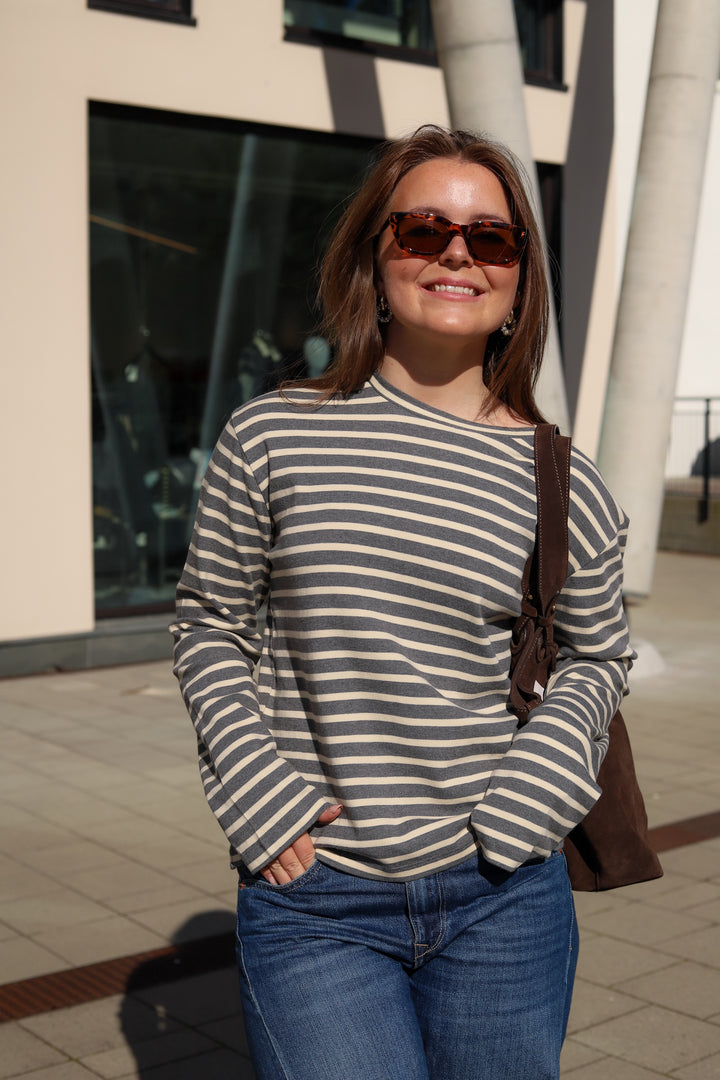Nete O-Neck Tee Grey Melange