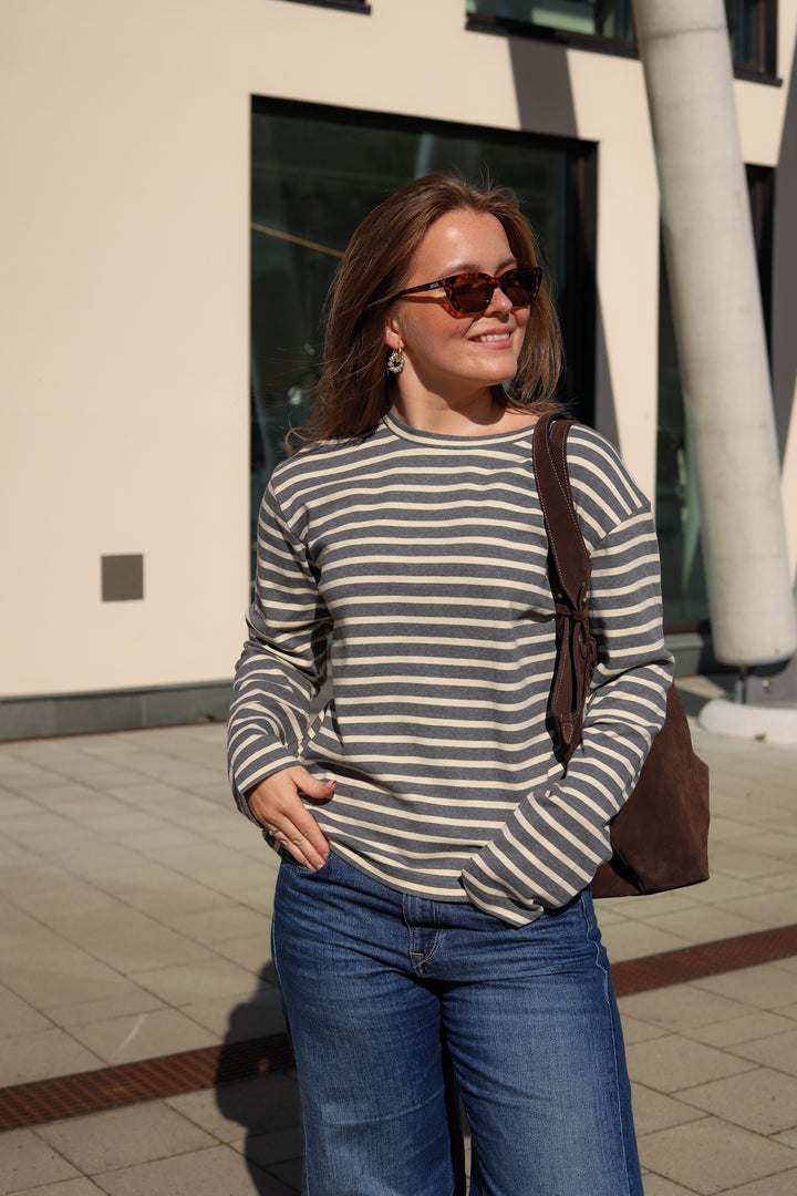 Nete O-Neck Tee Grey Melange