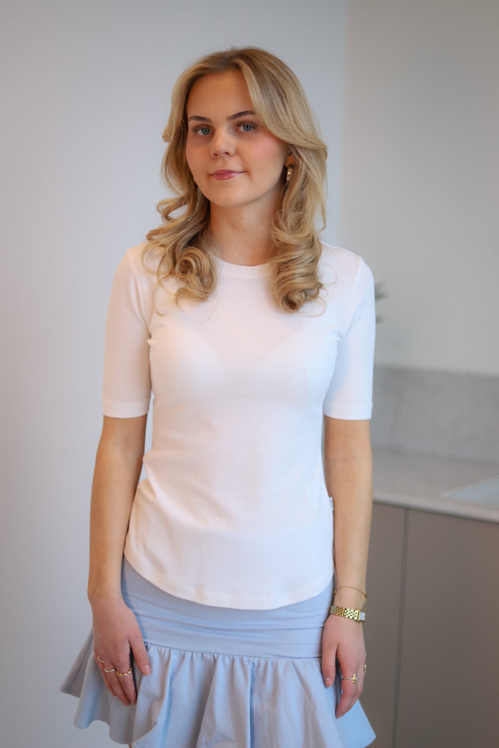 Karina Tee White