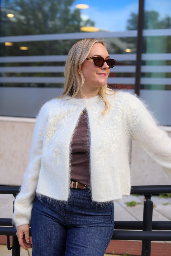 Amie Chunky Cardigan Bright White