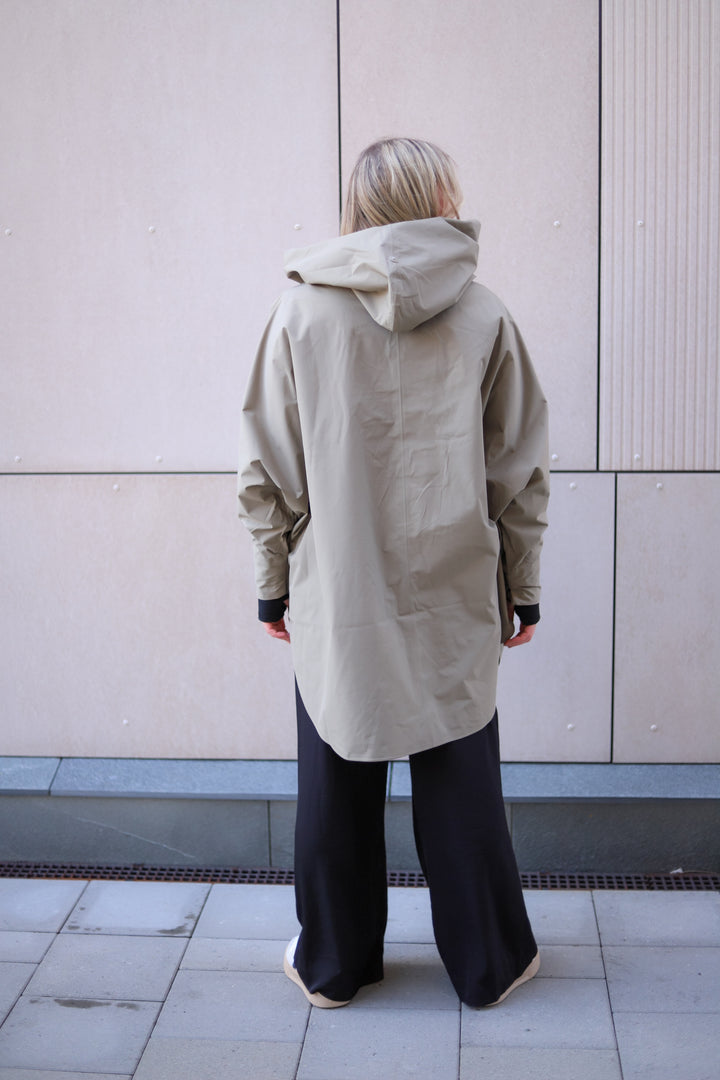 Bergen Poncho Oakmoss